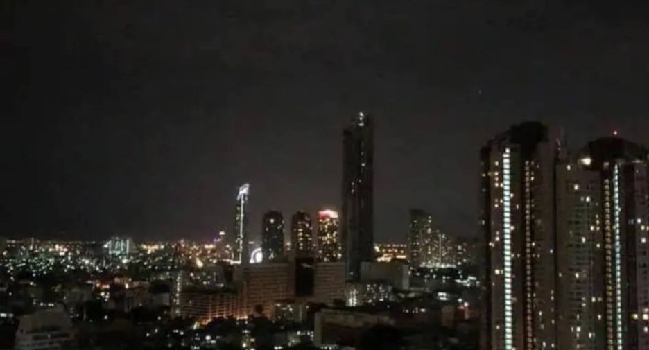 À vendre 2 chambres condo à Sathon, Bangkok