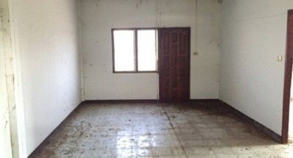 For sale 1 bed retail Space in Sawankhalok, Sukhothai