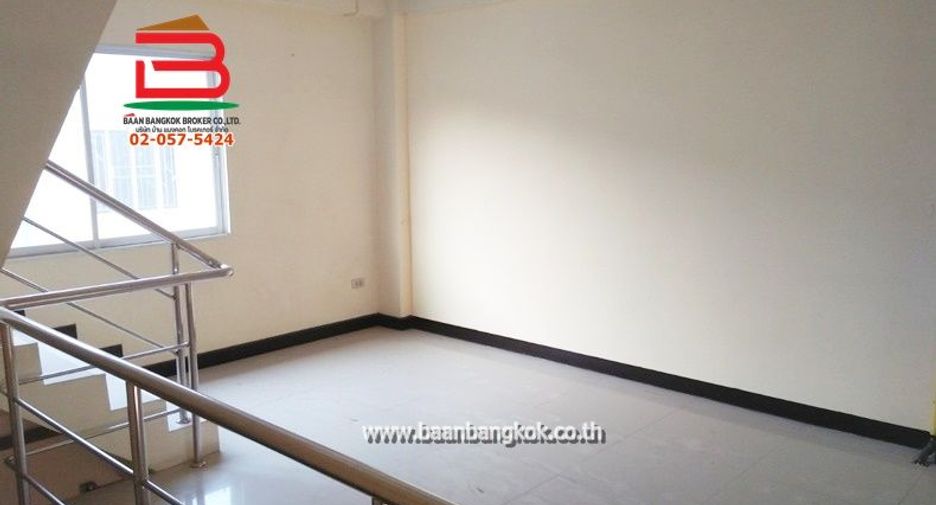 For sale 2 bedrooms retail Space in Khlong Sam Wa, Bangkok