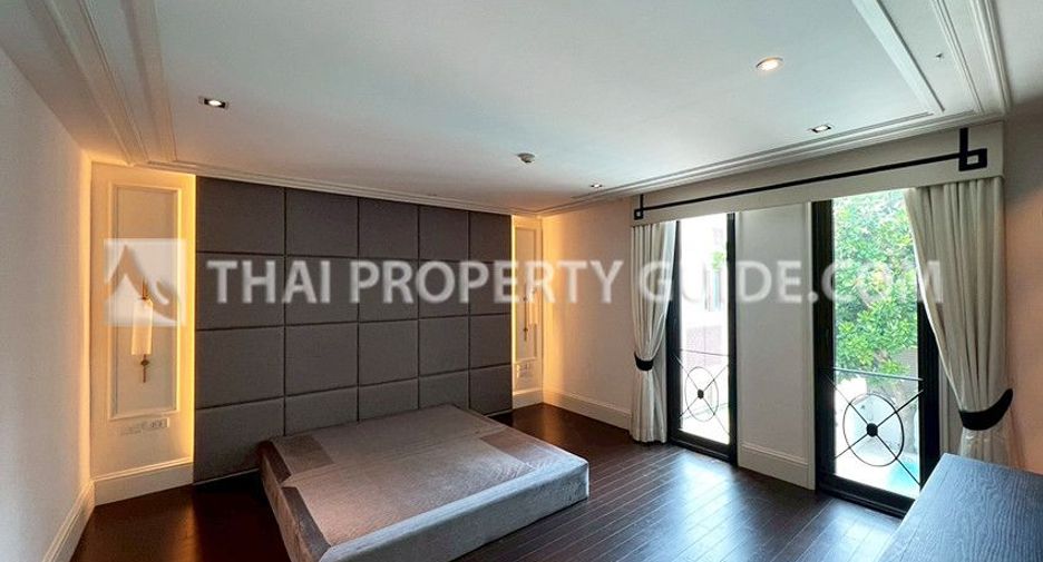 For rent 3 bedrooms house in Sathon, Bangkok