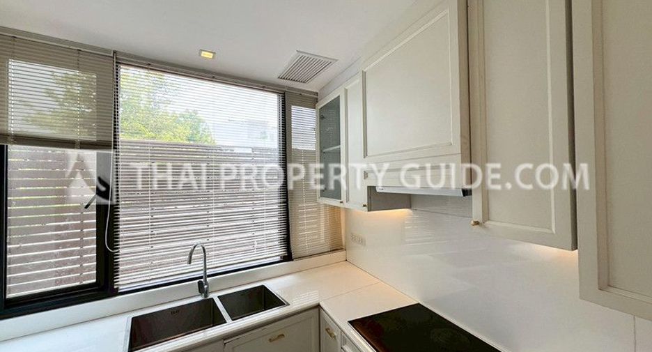 For rent 3 bedrooms house in Sathon, Bangkok