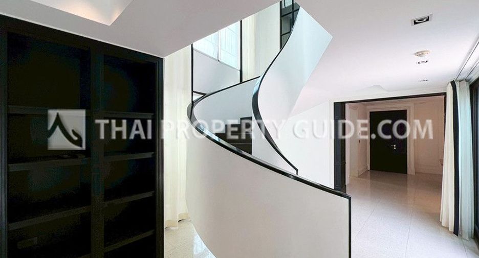 For rent 3 bedrooms house in Sathon, Bangkok