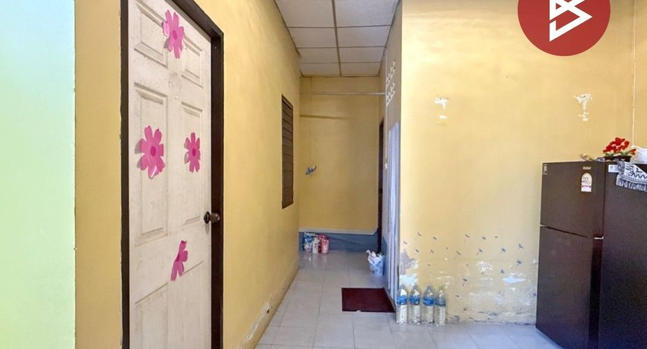 For sale 2 bedrooms townhouse in Si Racha, Chonburi
