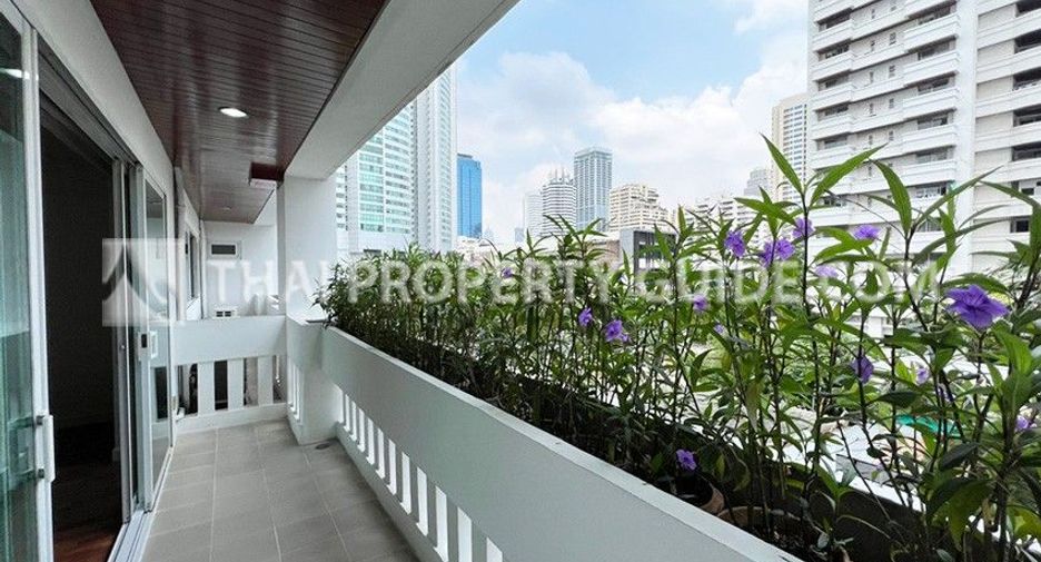 Apartment zur Miete mit 4 Zimmer in Khlong Toei, Bangkok