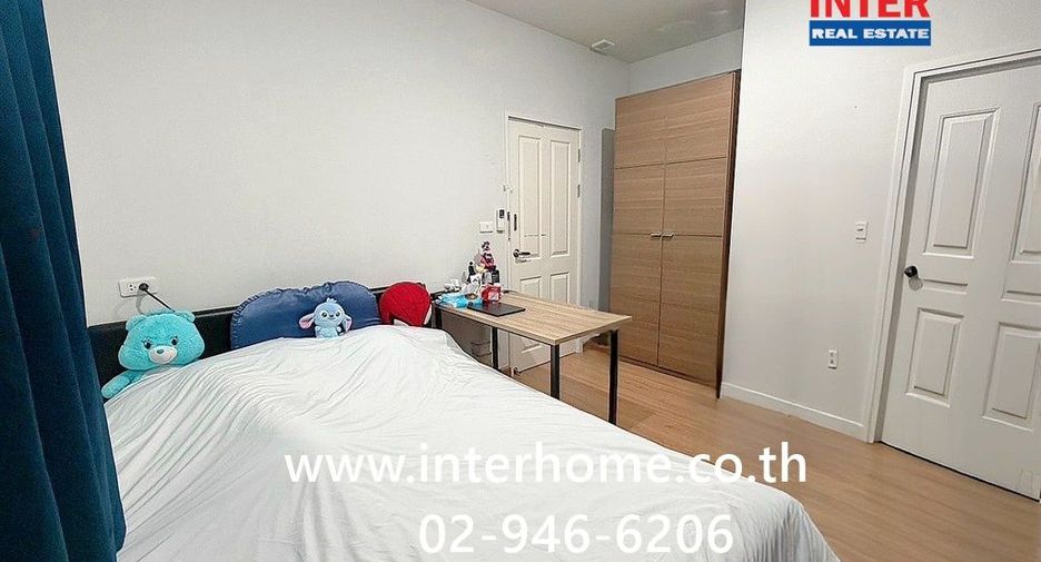 Casa en alquiler y en venta de 4 habitaciones en Chom Thong, Bangkok