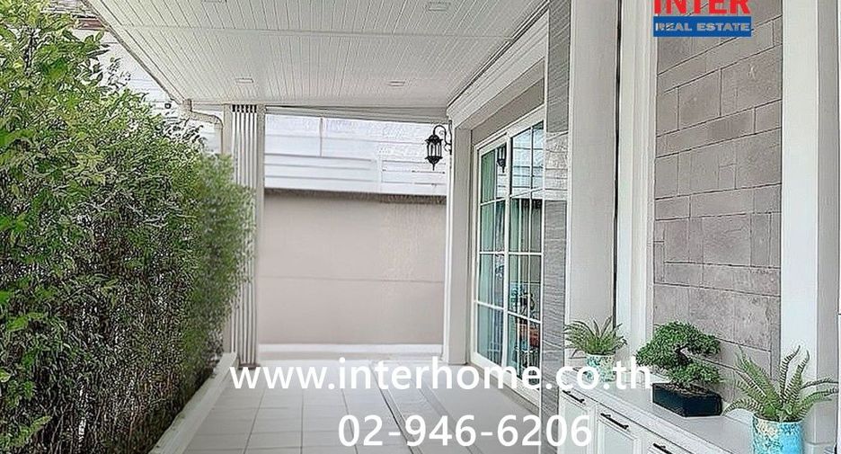 Casa en alquiler y en venta de 4 habitaciones en Chom Thong, Bangkok