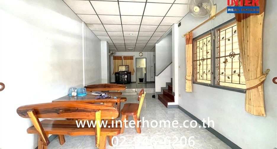 For sale 3 bedrooms townhouse in Thanyaburi, Pathum Thani