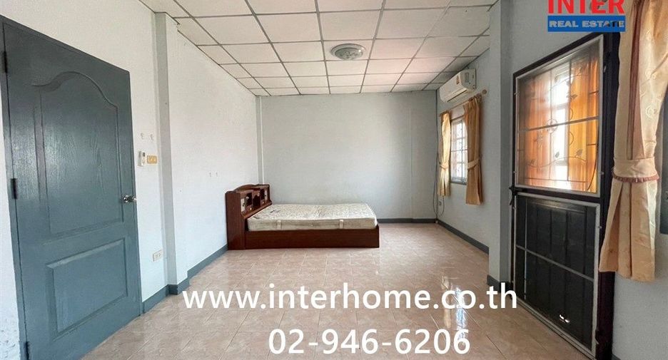 For sale 3 bedrooms townhouse in Thanyaburi, Pathum Thani