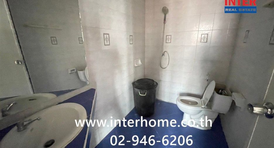 For sale 3 bedrooms townhouse in Thanyaburi, Pathum Thani