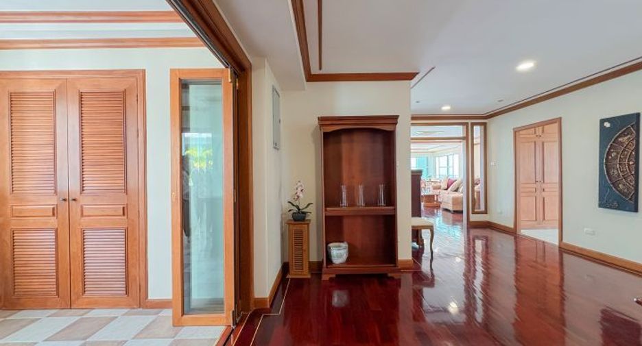 For sale 3 ベッドルーム condo in Sattahip, Chonburi