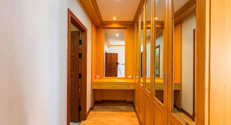 For sale 2 bedrooms condo in Sattahip, Chonburi