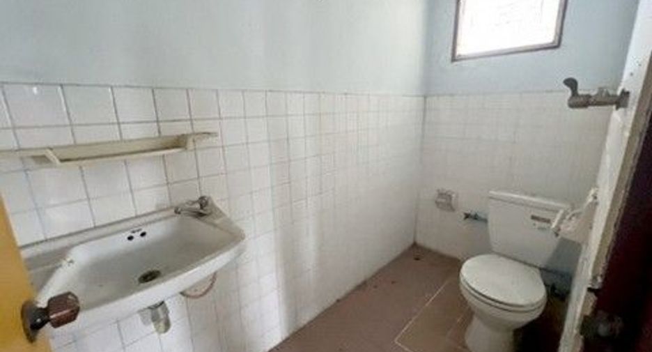 For sale 1 bed retail Space in Mueang Phayao, Phayao