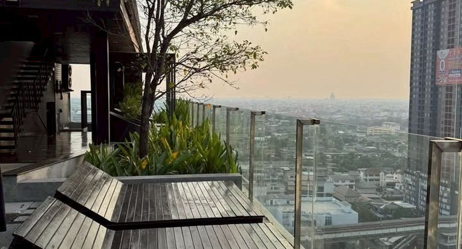 For rent 2 bedrooms condo in Chom Thong, Bangkok