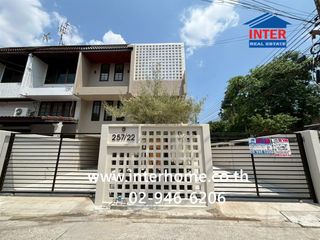 出售 4 卧室 联排别墅 在 Bang Sue, 曼谷