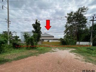 Almacén en venta de 1 habitaciones en Chae Hom, Lampang
