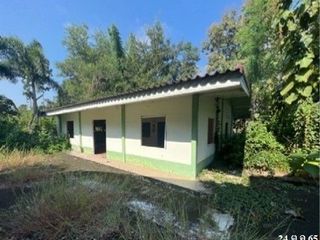 Almacén en venta de 1 habitaciones en Chae Hom, Lampang