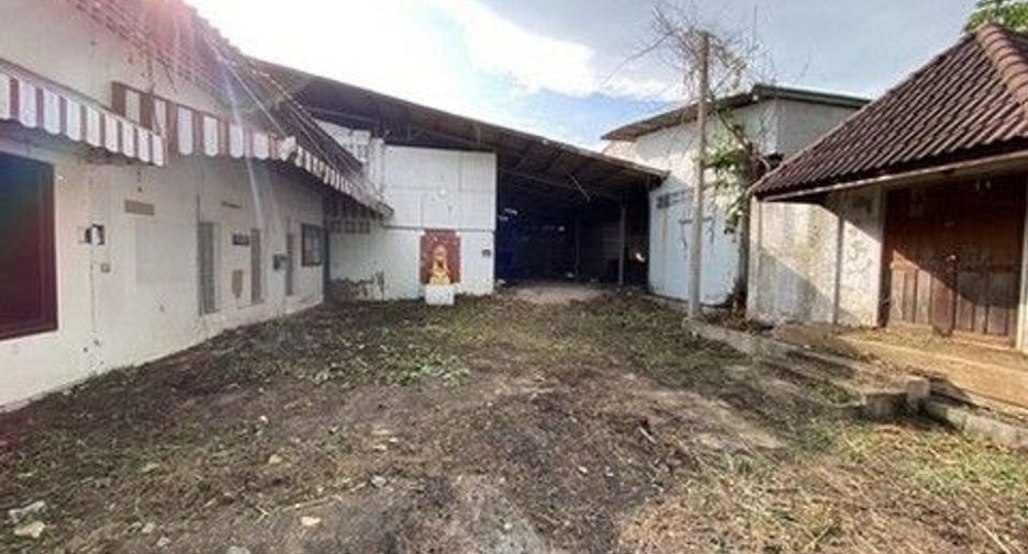 À vendre 1 chambre entrepôt à Chae Hom, Lampang