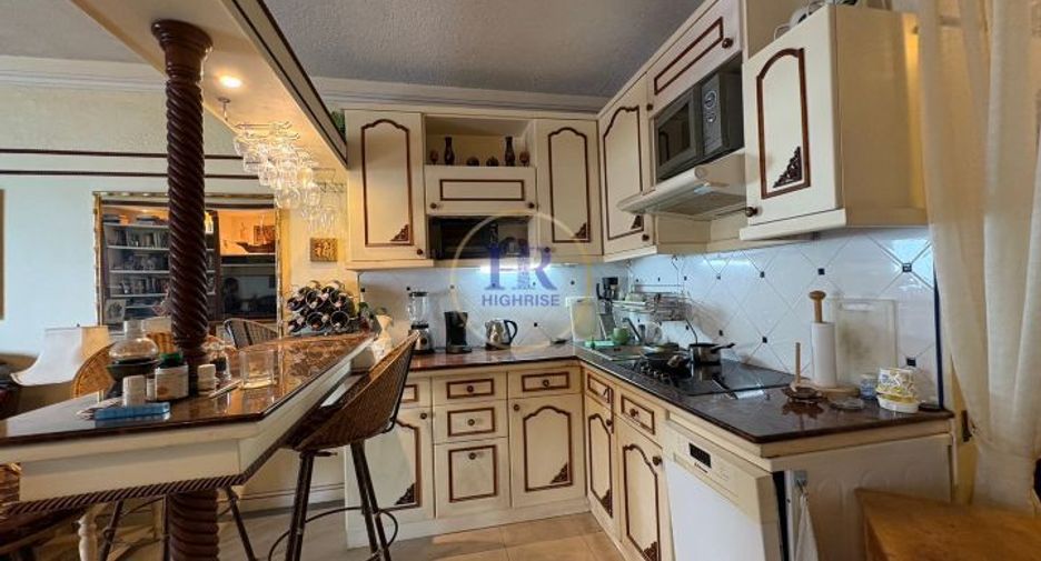 For sale 1 bed condo in Central Pattaya, Pattaya