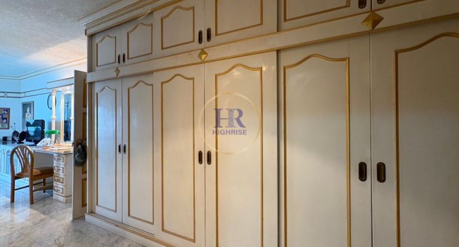 For sale 1 bed condo in Central Pattaya, Pattaya