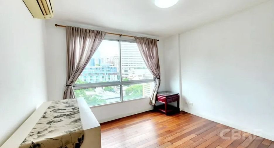 For sale 2 bedrooms condo in Watthana, Bangkok