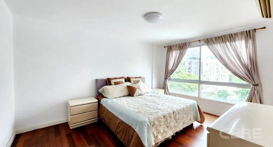 For sale 2 bedrooms condo in Watthana, Bangkok