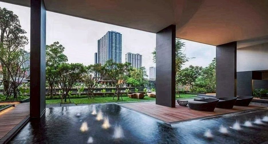 For rent 2 bedrooms condo in Watthana, Bangkok
