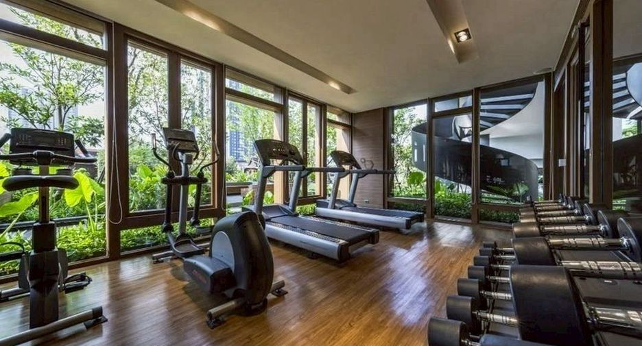 For rent 2 bedrooms condo in Watthana, Bangkok