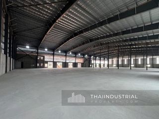 À louer entrepôt à Si Racha, Chonburi