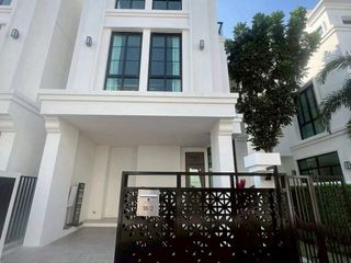 For rent 3 bedrooms house in Khan Na Yao, Bangkok