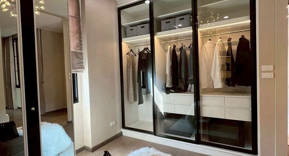 For rent 3 bedrooms house in Khan Na Yao, Bangkok