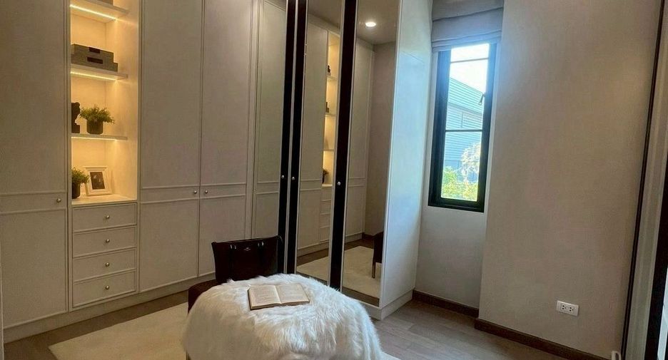 For rent 3 bedrooms house in Khan Na Yao, Bangkok