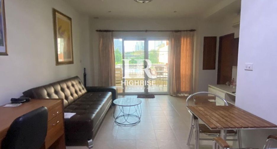 For sale 1 bed condo in Pratumnak, Pattaya