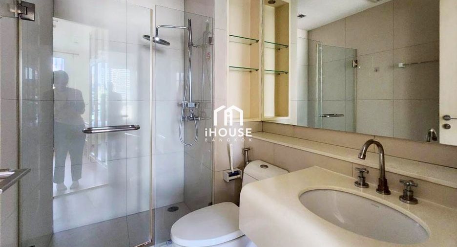 For rent 1 bed condo in Sathon, Bangkok