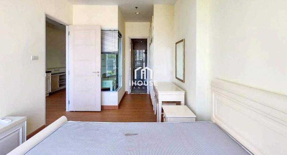 For rent 1 bed condo in Sathon, Bangkok