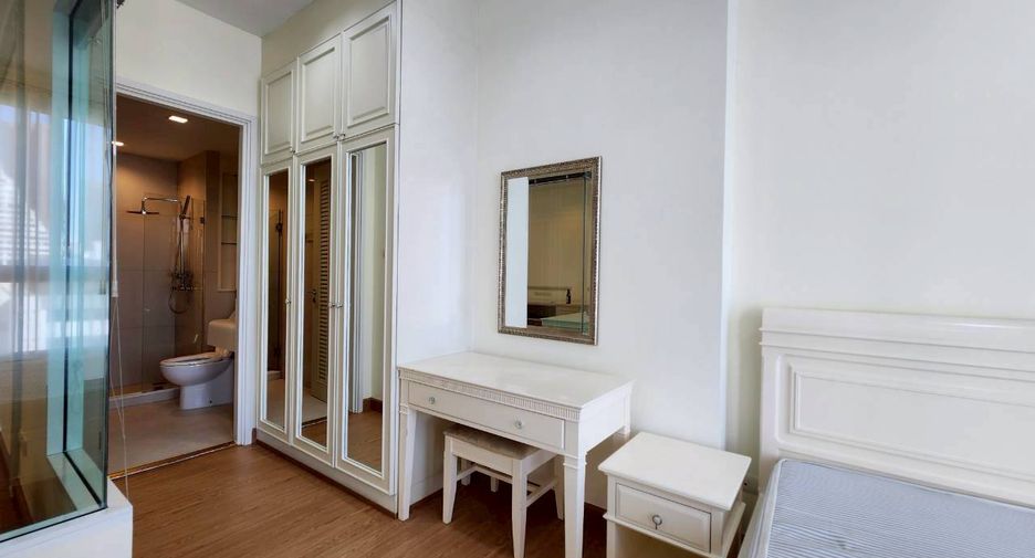 For rent 1 bed condo in Sathon, Bangkok