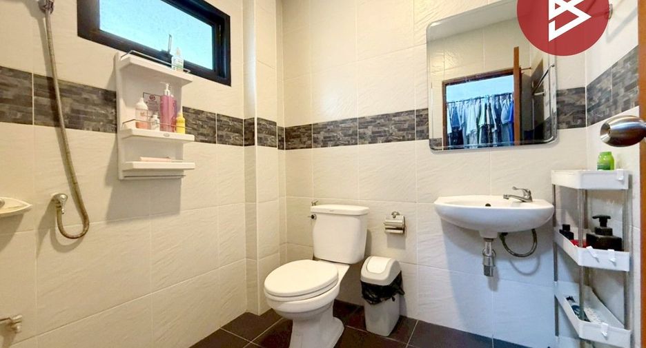 For sale 4 bedrooms house in Lat Lum Kaeo, Pathum Thani