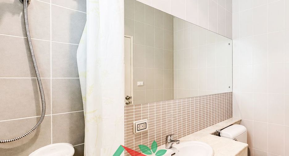 For sale 3 bedrooms house in Lat Phrao, Bangkok