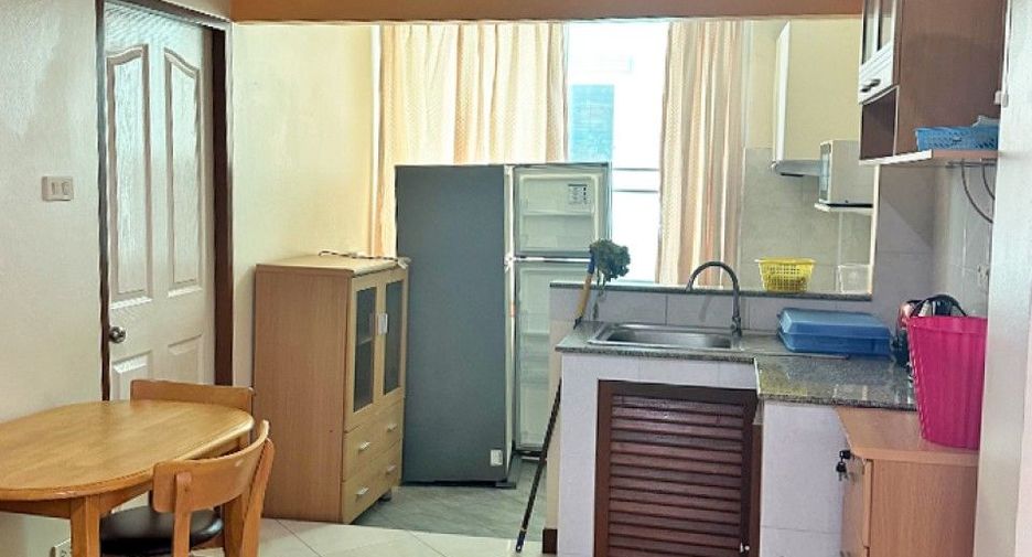 For sale studio apartment in Lat Phrao, Bangkok