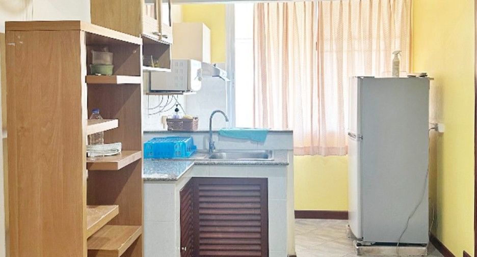 For sale studio apartment in Lat Phrao, Bangkok
