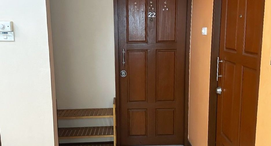 For sale studio apartment in Lat Phrao, Bangkok