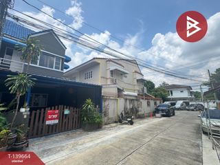 Casa adosada en venta de 2 habitaciones en Bang Khen, Bangkok