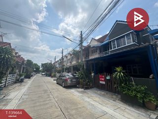 Casa adosada en venta de 2 habitaciones en Bang Khen, Bangkok