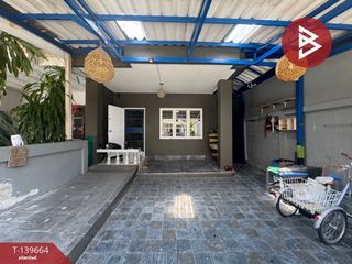 Casa adosada en venta de 2 habitaciones en Bang Khen, Bangkok