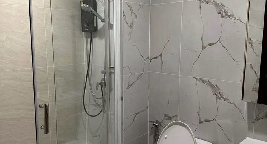 For rent 1 bed condo in Thon Buri, Bangkok