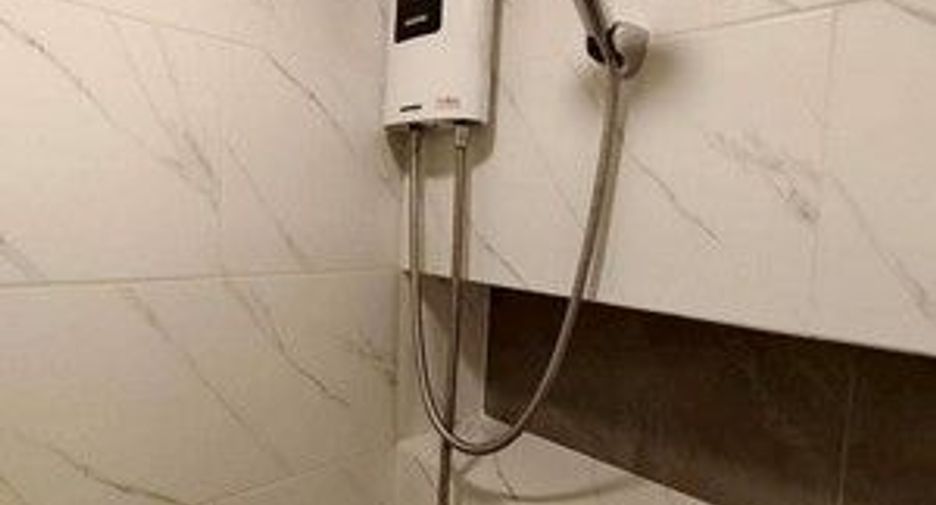 For sale 1 bed condo in Bang Kapi, Bangkok
