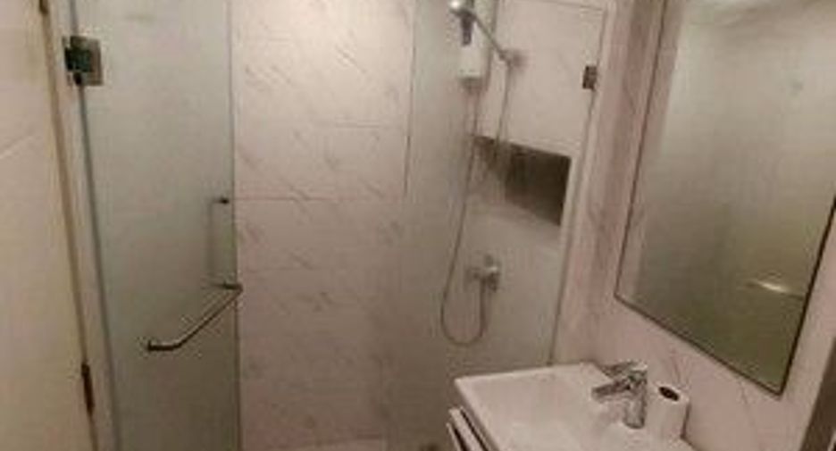 For sale 1 bed condo in Bang Kapi, Bangkok