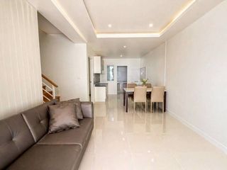 For sale 4 ベッドルーム townhouse in Thalang, Phuket