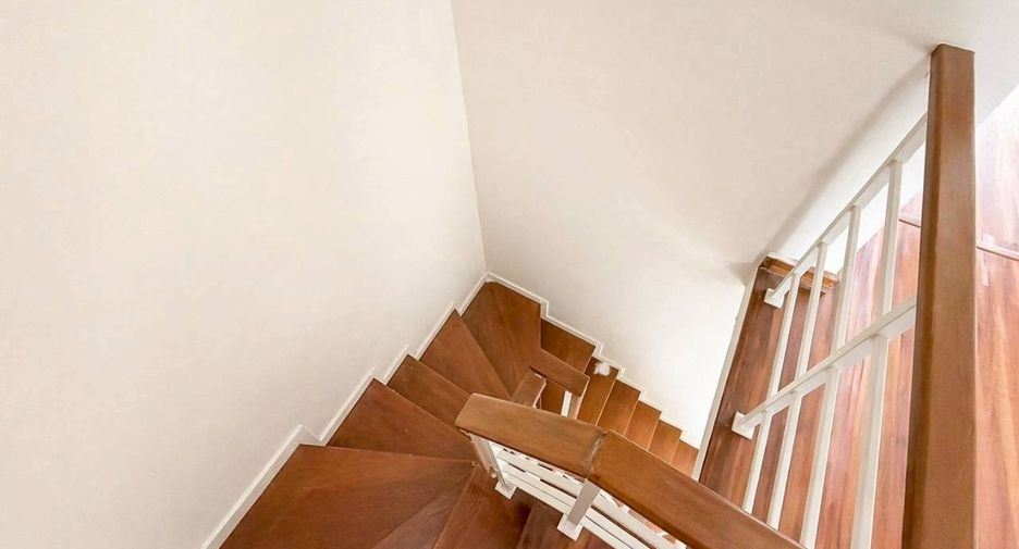 Casa adosada en venta de 4 habitaciones en Thalang, Phuket