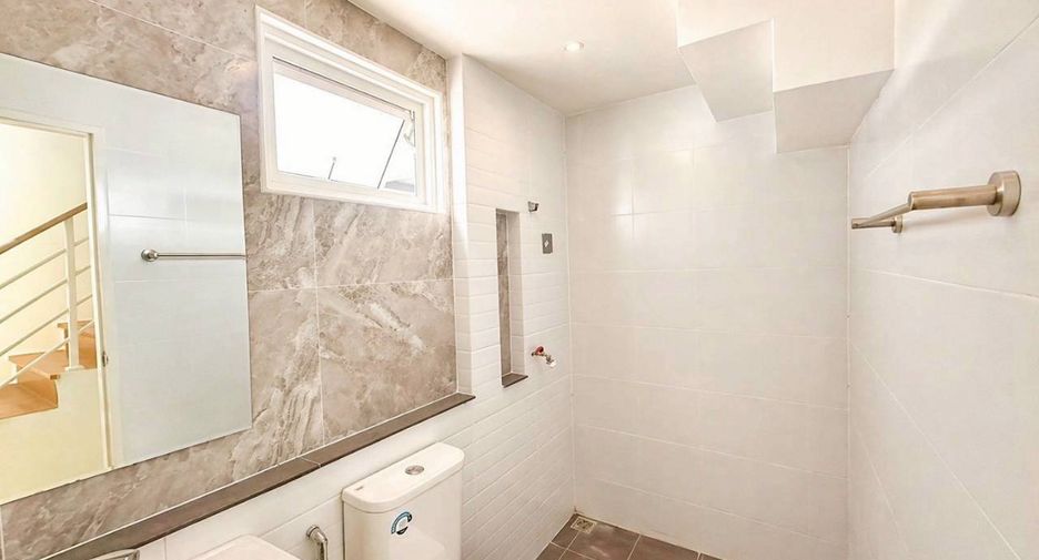 Casa adosada en venta de 4 habitaciones en Thalang, Phuket
