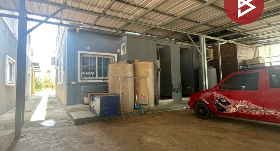 For sale 4 bedrooms retail Space in Mueang Phitsanulok, Phitsanulok